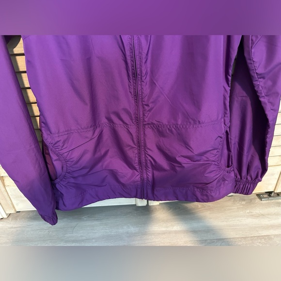 Oakley windbreaker - Picture 6 of 7